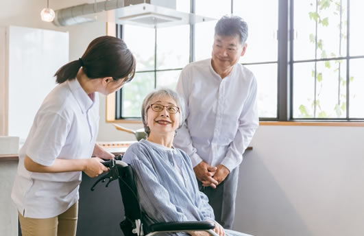 大切なご家族様の見守り。「家事処」にお任せください！